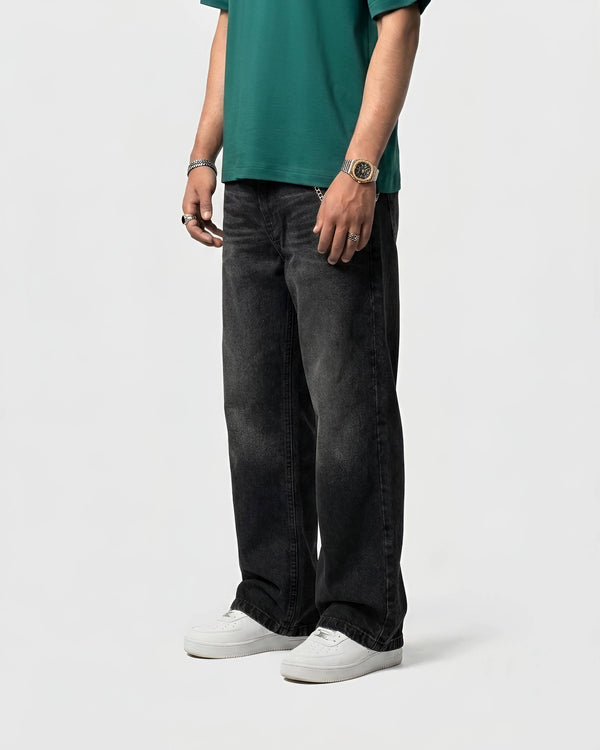 Evikon Semi Baggy Jeans - Black - side view
