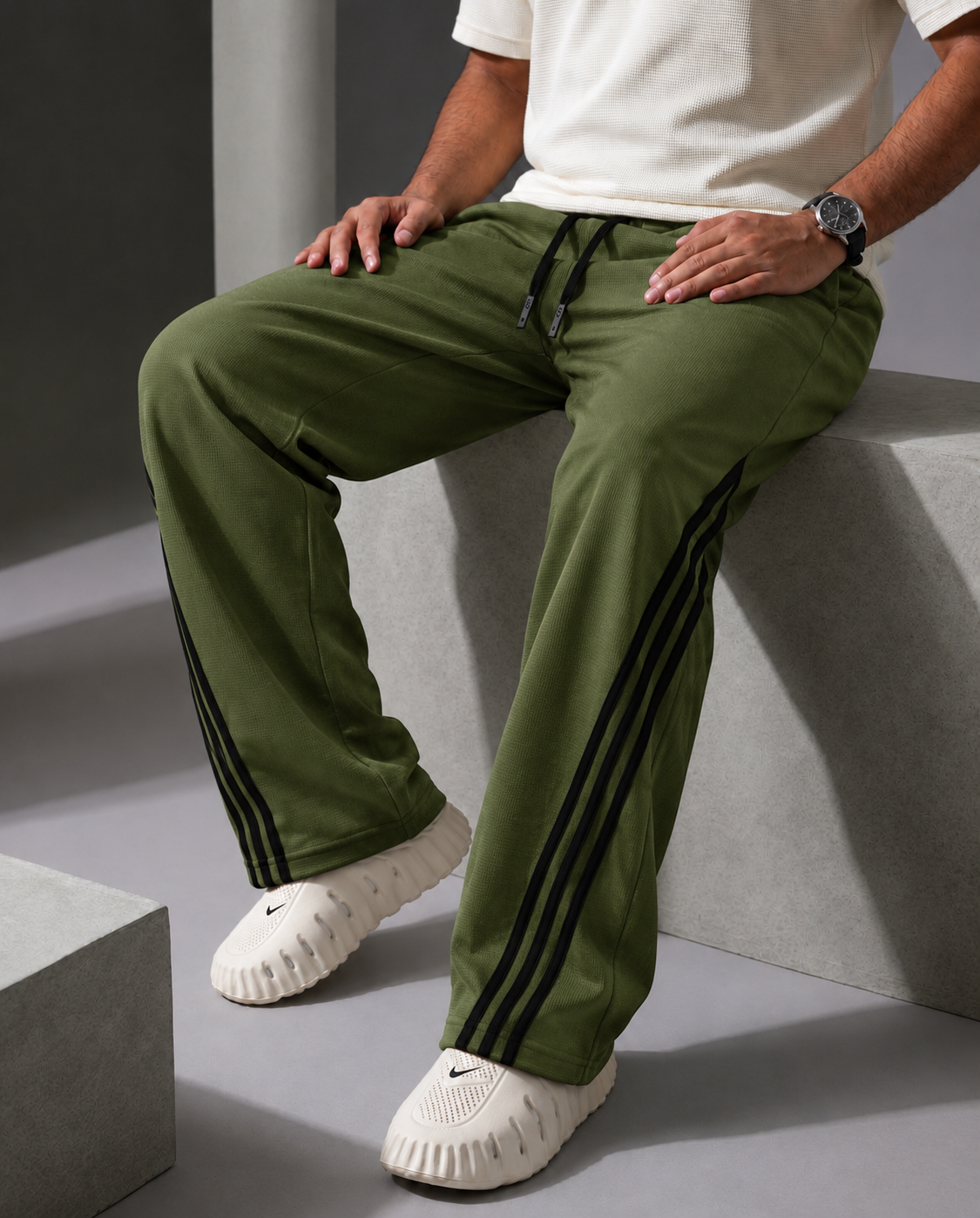 Three Step Baggy Jogger — Olive